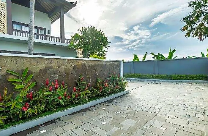 Sotis Canggu 4*